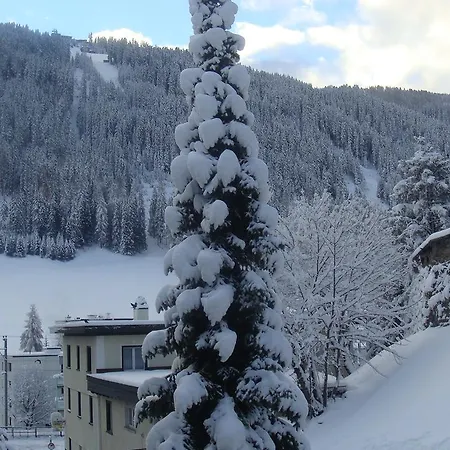 Quellenhof D04 * Davos